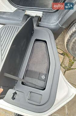 Пікап Rivian R1T 2022 в 