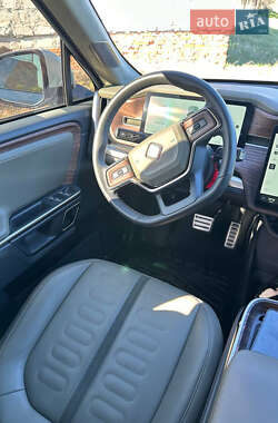 Пікап Rivian R1T 2023 в 