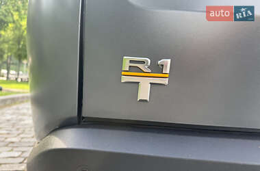 Позашляховик / Кросовер Rivian R1T 2022 в 