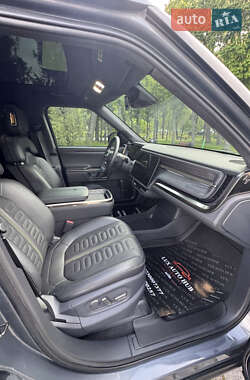 Позашляховик / Кросовер Rivian R1T 2022 в 