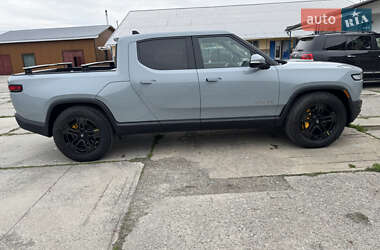 Пікап Rivian R1T 2023 в 