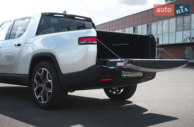 Пикап Rivian R1T 2022 в 