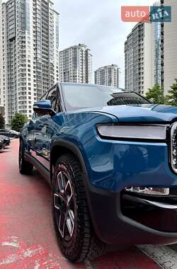 Пікап Rivian R1T 2022 в 