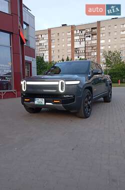 Пікап Rivian R1T 2022 в 