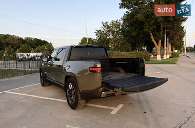 Пікап Rivian R1T 2022 в 