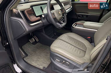 Пикап Rivian R1T 2023 в 