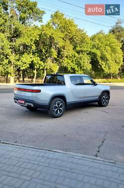 Пикап Rivian R1T 2022 в 