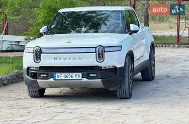 Пикап Rivian R1T 2022 в 
