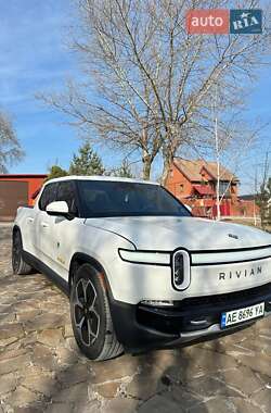 Пикап Rivian R1T 2022 в 