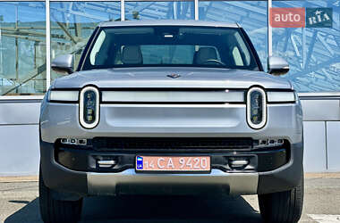 Пікап Rivian R1T 2022 в 