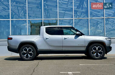 Пікап Rivian R1T 2022 в 