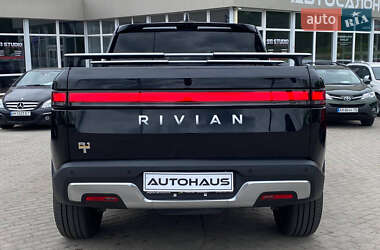 Пікап Rivian R1T 2022 в 