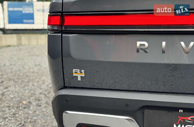 Пікап Rivian R1T 2022 в 