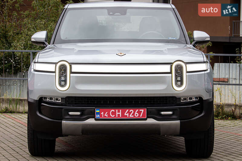 Пікап Rivian R1T 2023 в Львові