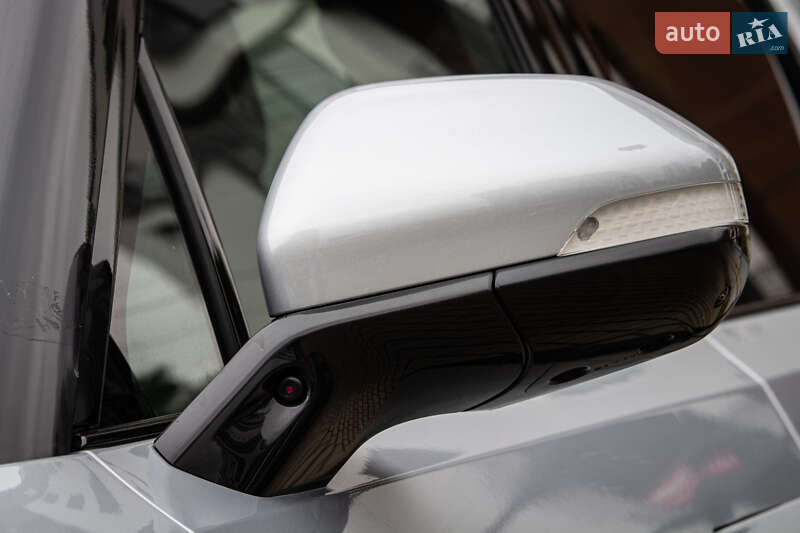 Пікап Rivian R1T 2023 в Львові