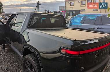 Пікап Rivian R1T 2023 в 