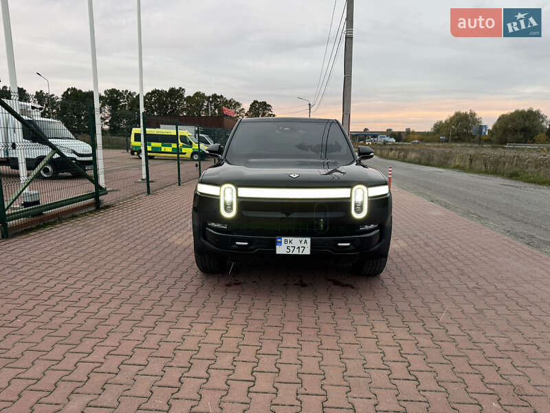 Пикап Rivian R1T 2022 в Ровно