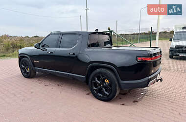Пікап Rivian R1T 2022 в 