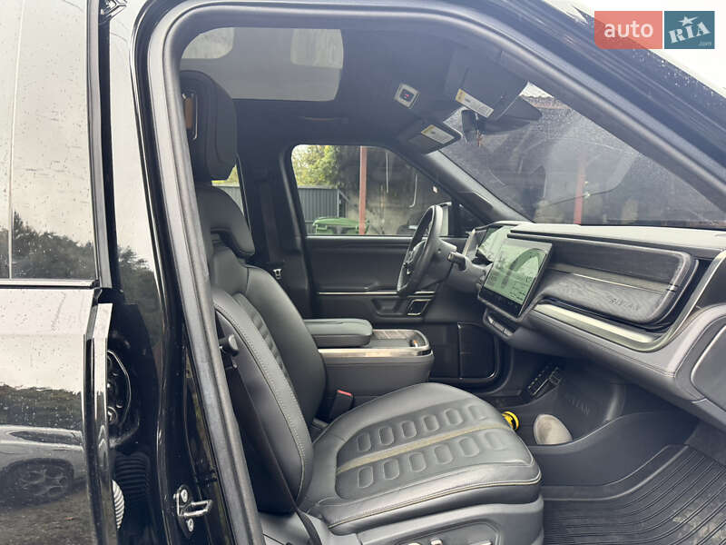 Пикап Rivian R1T 2022 в Ровно
