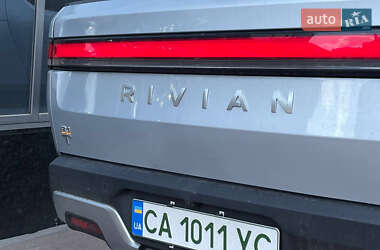 Пикап Rivian R1T 2023 в 