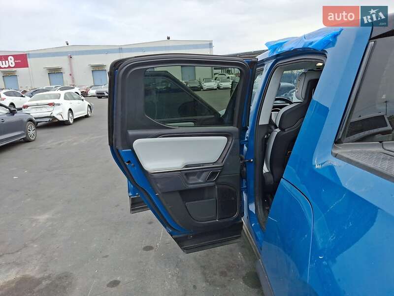 Пикап Rivian R1T 2023 в Ирпене