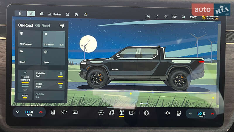 Пикап Rivian R1T 2022 в Львове
