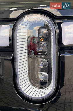 Пікап Rivian R1T 2022 в 