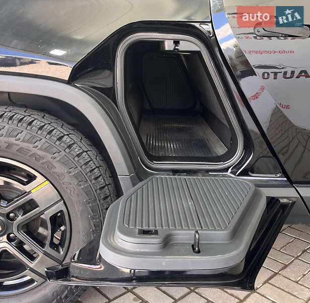 Пікап Rivian R1T 2022 в Львові