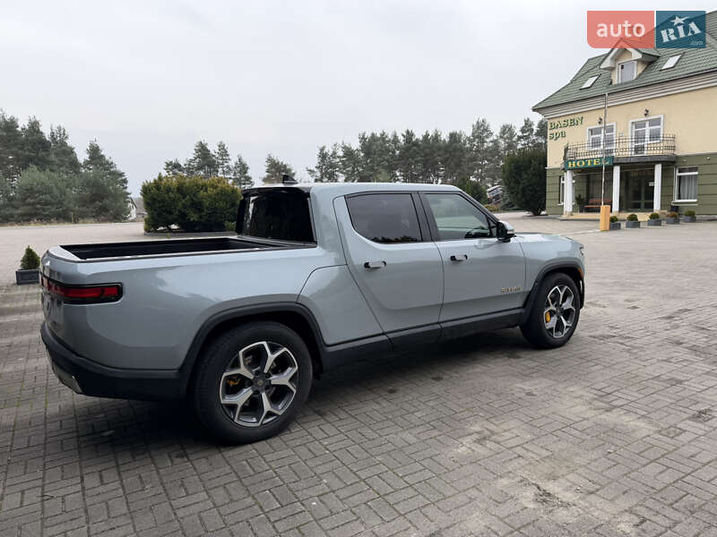 Пікап Rivian R1T 2022 в Львові