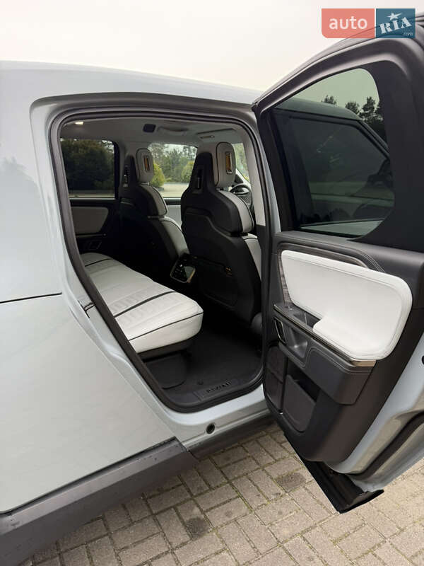 Пікап Rivian R1T 2022 в Львові