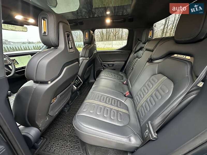 Пикап Rivian R1T 2022 в Луцке фото 22 Пикап Rivian R1T 2022 в Луцке