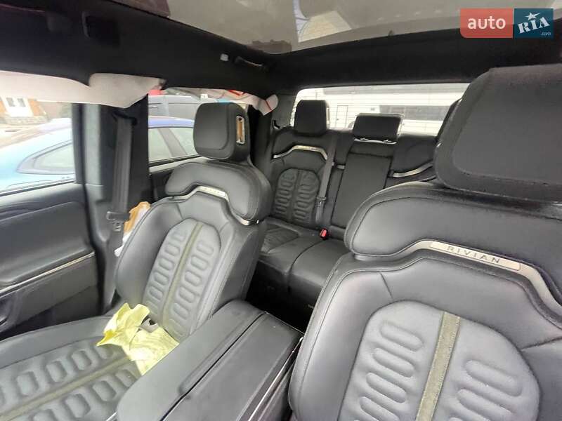 Внедорожник / Кроссовер Rivian R1T 2023 в Киеве фото 10 Внедорожник / Кроссовер Rivian R1T 2023 в Киеве
