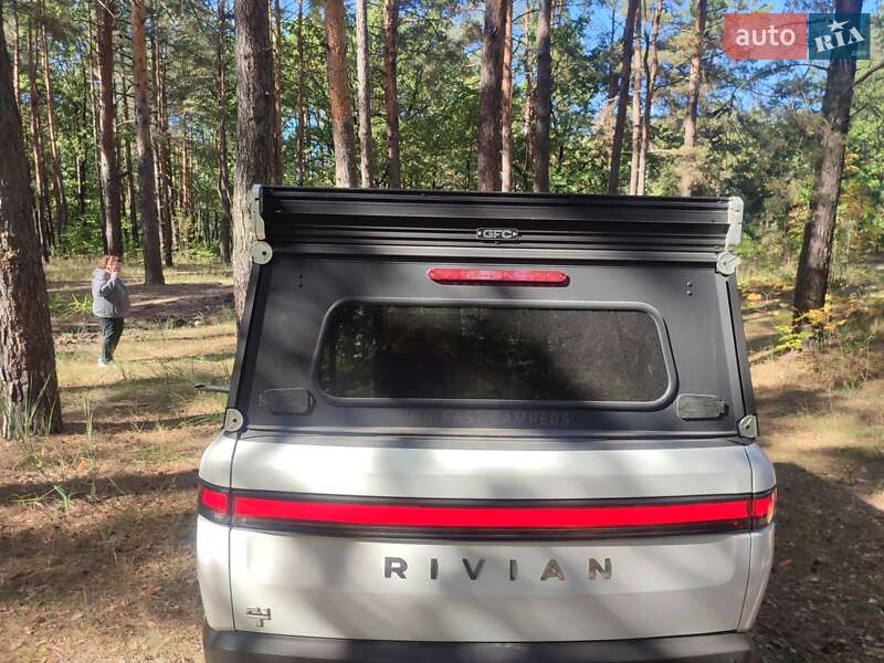 Пикап Rivian R1T 2023 в Киеве