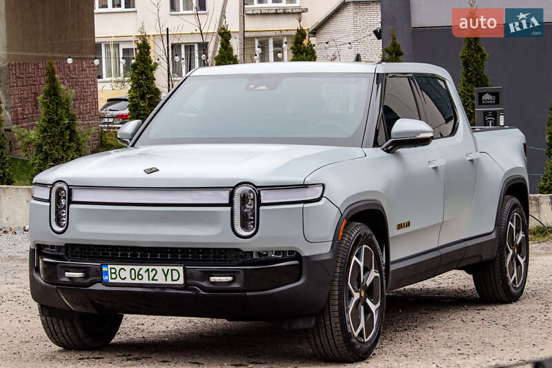 Пикап Rivian R1T 2023 в Львове