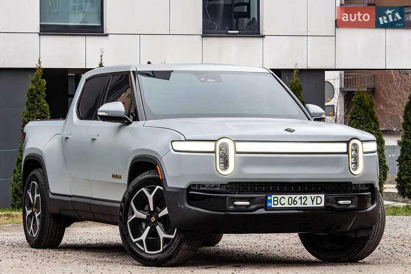 Пикап Rivian R1T 2023 в Львове