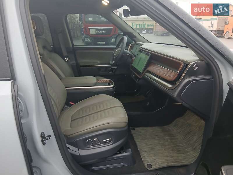 Пикап Rivian R1T 2022 в Городке фото 20 Пикап Rivian R1T 2022 в Городке