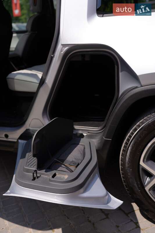 Пікап Rivian R1T 2022 в Коростені фото 30 Пікап Rivian R1T 2022 в Коростені