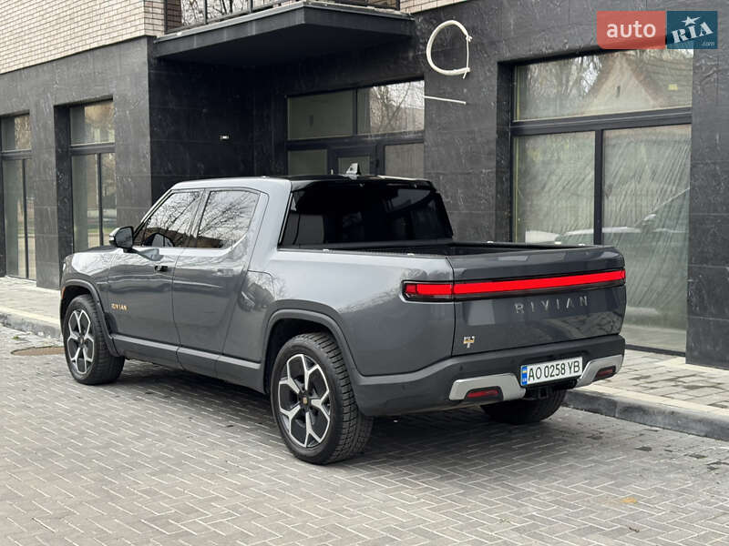 Внедорожник / Кроссовер Rivian R1T 2023 в Ужгороде
