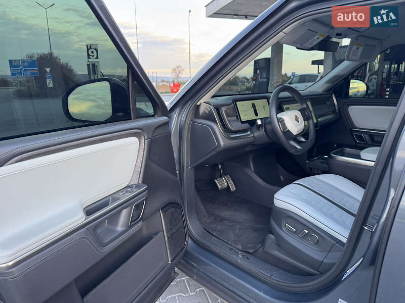 Внедорожник / Кроссовер Rivian R1T 2023 в Ужгороде