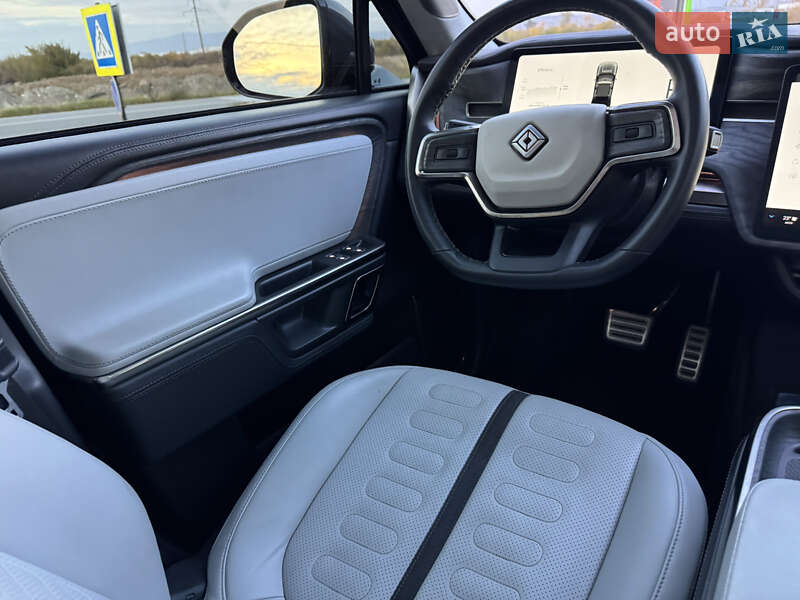 Внедорожник / Кроссовер Rivian R1T 2023 в Ужгороде