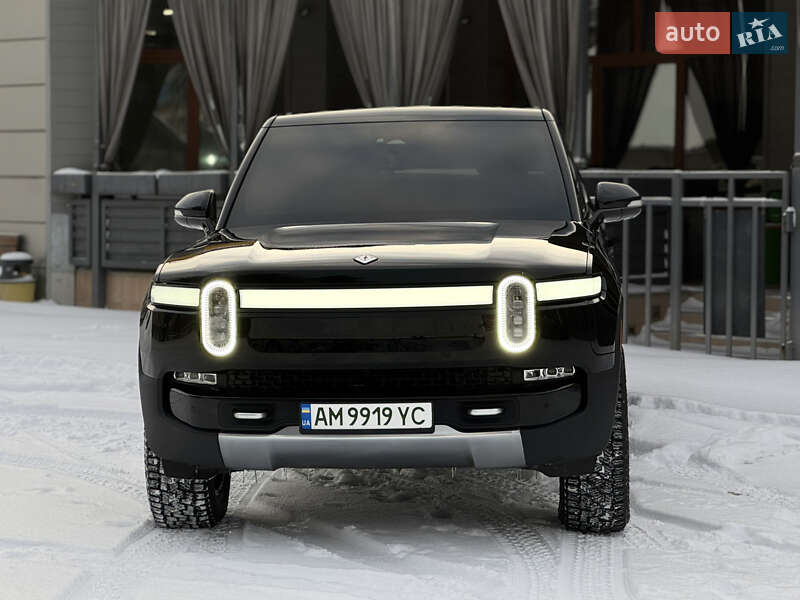 Пикап Rivian R1T 2024 в Коростышеве