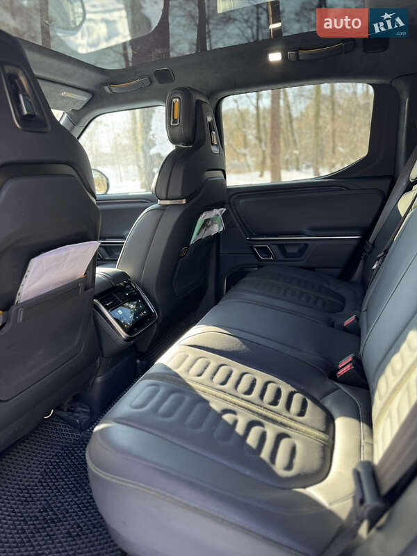 Пикап Rivian R1T 2023 в Киеве