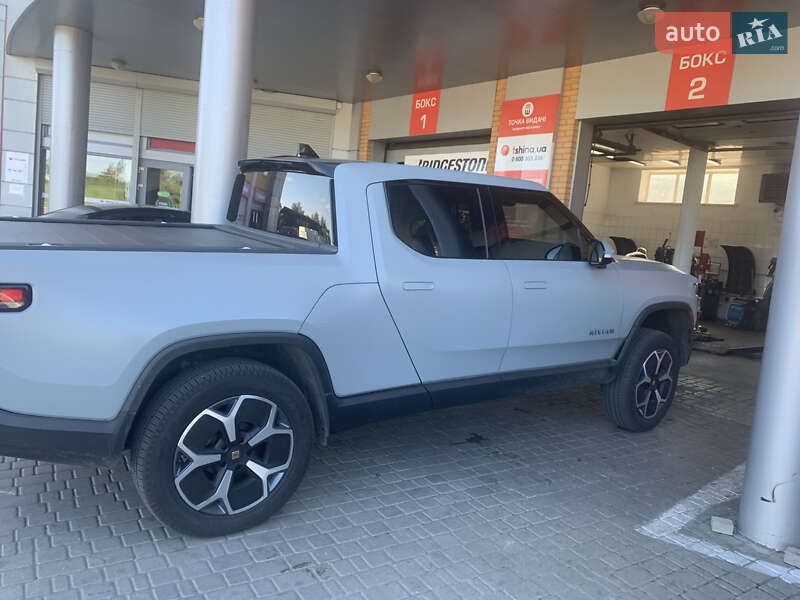 Пикап Rivian R1T 2024 в Днепре