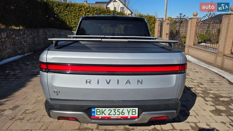 Пикап Rivian R1T 2024 в Сарнах
