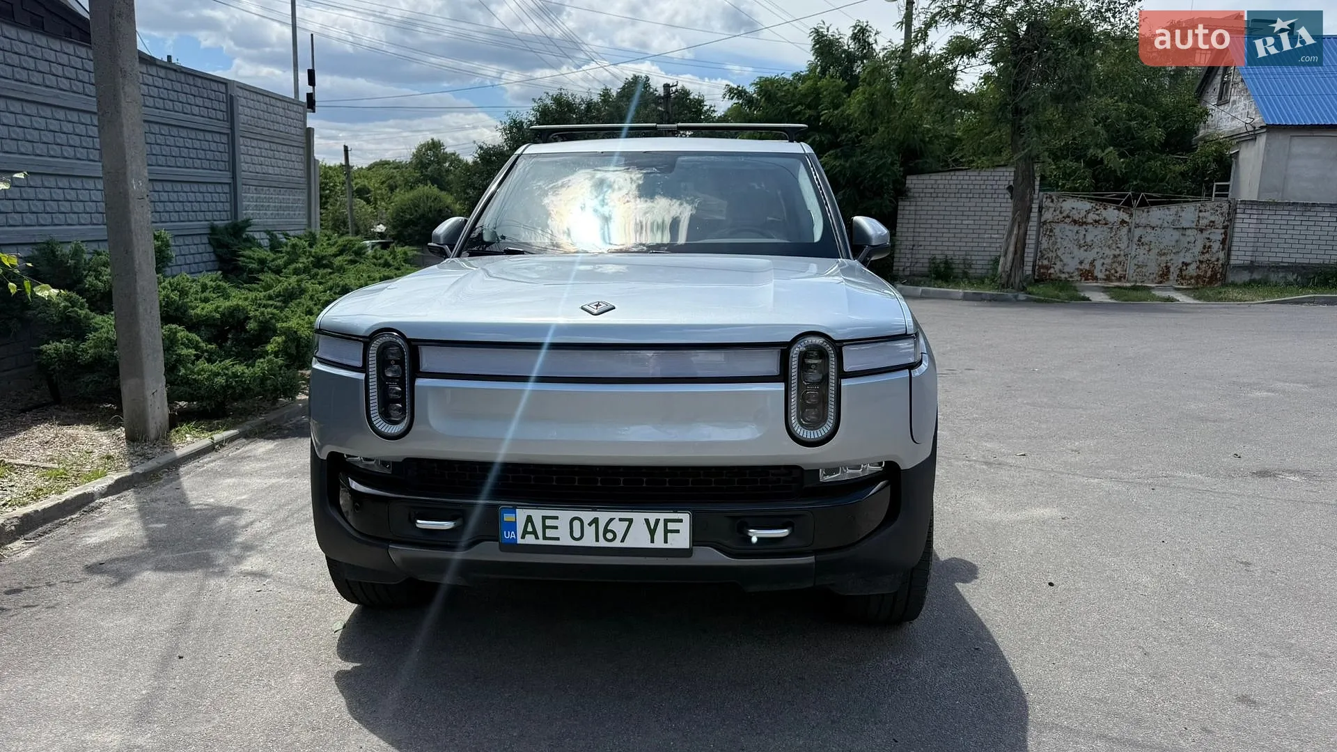 Rivian R1T 2023 VIN 7FCTGAAA9PN017988 фото оголошення 2 з 5