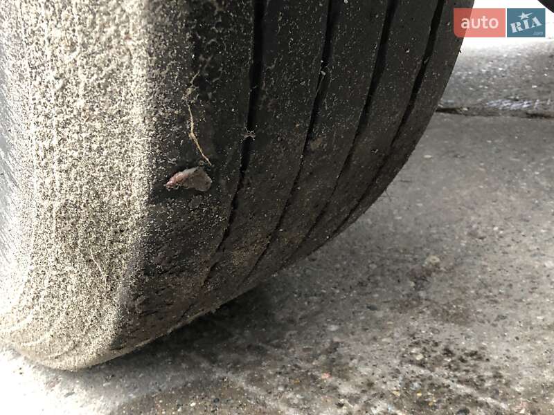 Цистерна полуприцеп Robert 6222 2004 в Прилуках