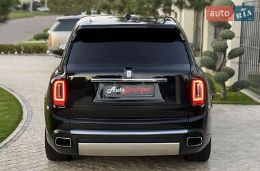 Позашляховик / Кросовер Rolls-Royce Cullinan 2019 в 