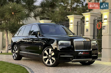 Позашляховик / Кросовер Rolls-Royce Cullinan 2019 в 
