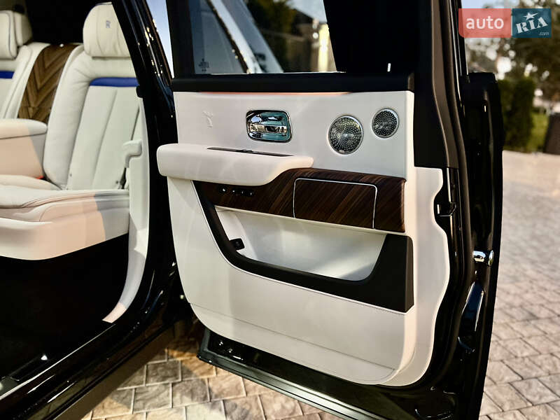 Внедорожник / Кроссовер Rolls-Royce Cullinan 2019 в Одессе