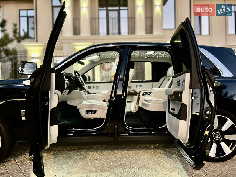 Внедорожник / Кроссовер Rolls-Royce Cullinan 2019 в Одессе
